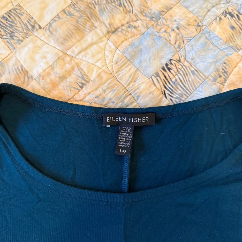 Eileen Fisher teal tunic with 3/4 sleeves, scoop neck and flattering hemline. - Picture 4 of 6